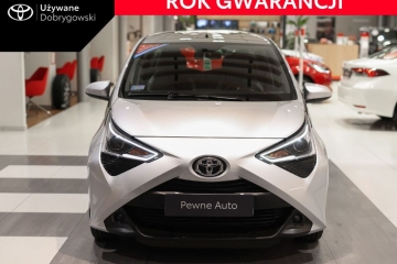 1.0 VVT-i X-play czujniki parkowania