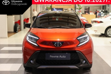 X 1.0 VVT-i Executive CVT